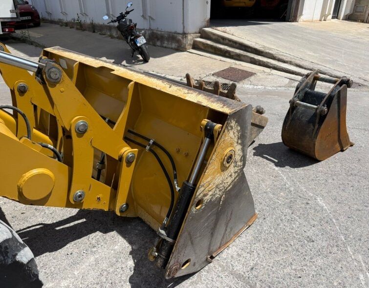 CATERPILLAR  428 F2 **FULL EQUIP**